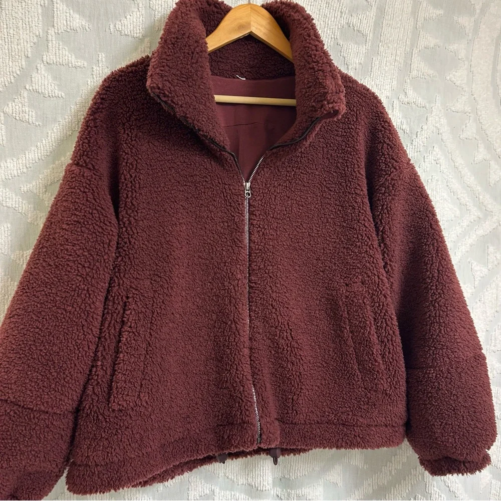 NWOT Lululemon Cinchable Fleece Zip-Up in Red Merlot Size 12 - Picture 8 of 16